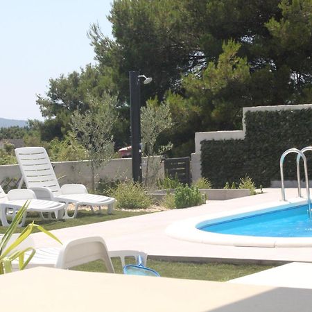 Villa Marta 3 Bedrooms, 2 Baths And Pool Kaštel Štafilić Екстериор снимка