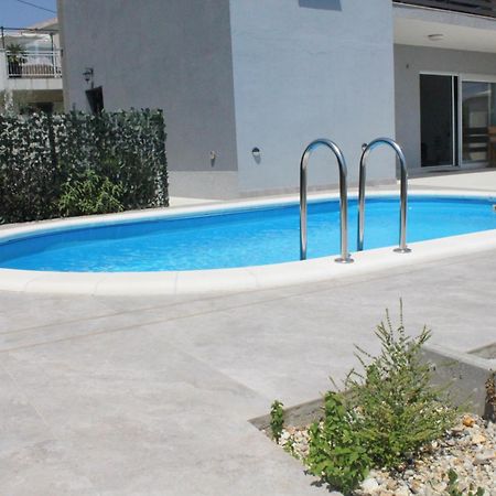 Villa Marta 3 Bedrooms, 2 Baths And Pool Kaštel Štafilić Екстериор снимка
