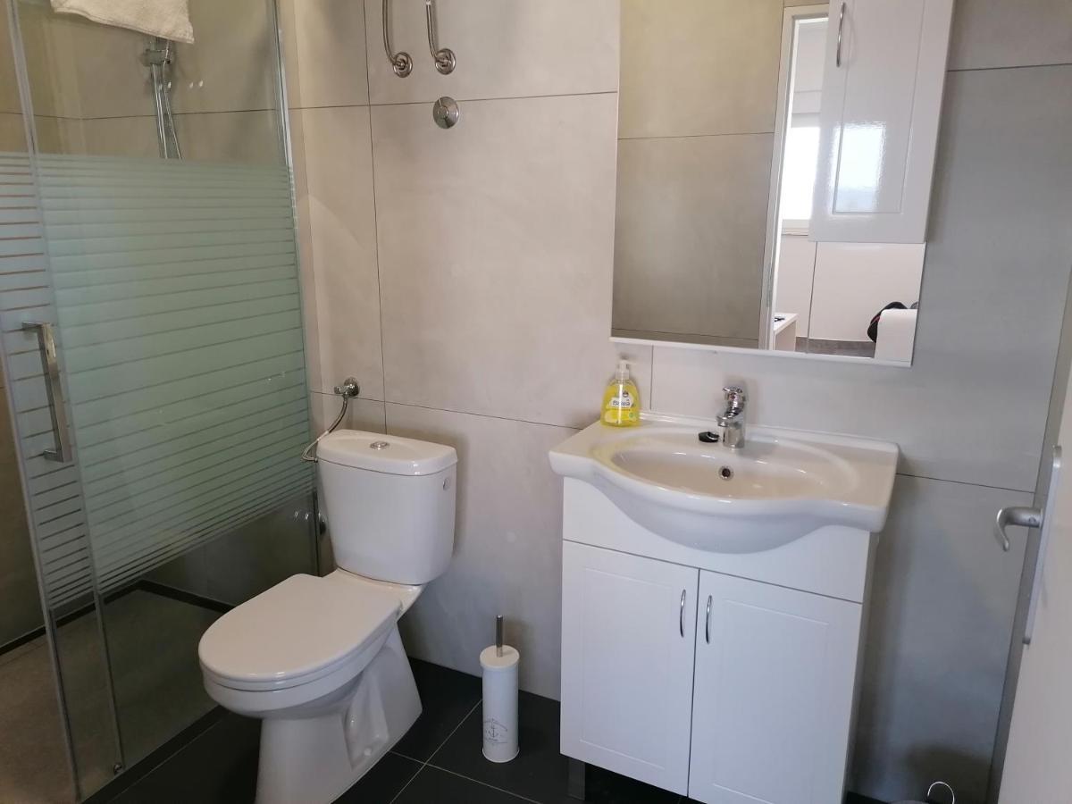 Villa Marta 3 Bedrooms, 2 Baths And Pool Kaštel Štafilić Екстериор снимка